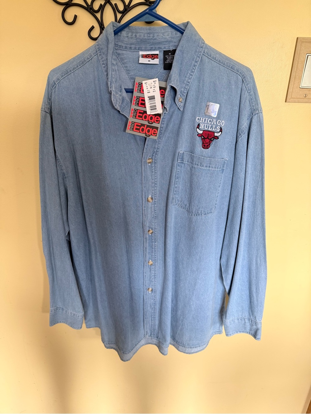edge Light Blue Denim Chicago Bulls Embroidered Button-Up Shirt - Men